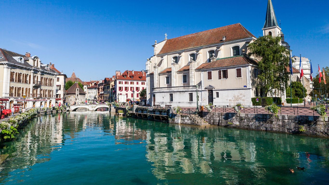Découvrez le Charme du Best Western Annecy au Cœur des Alpes