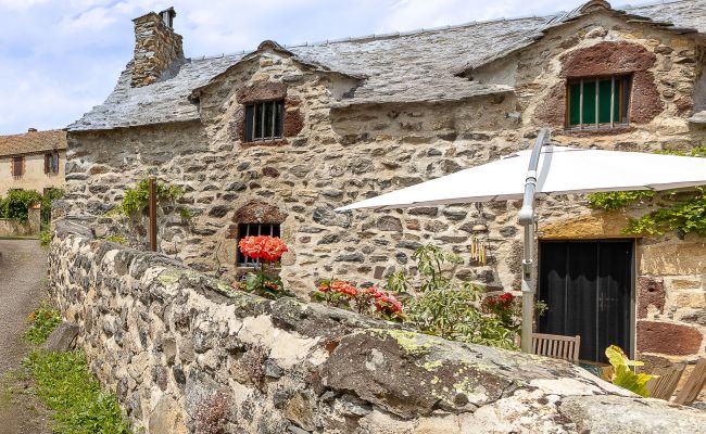 Détente et Plaisir : Séjour en Gîte de France avec Piscine