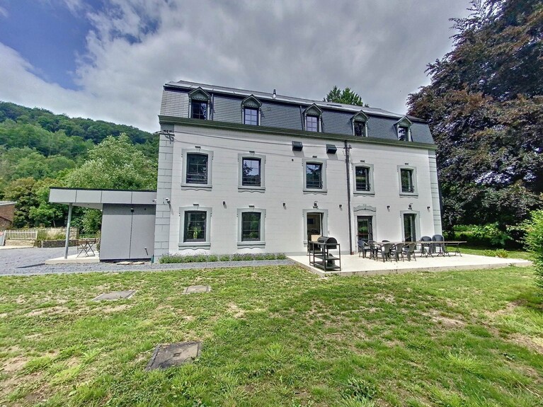 Location de Gîte pour 20 Personnes : L’Hébergement Idéal pour les Grandes Réunions en Belgique