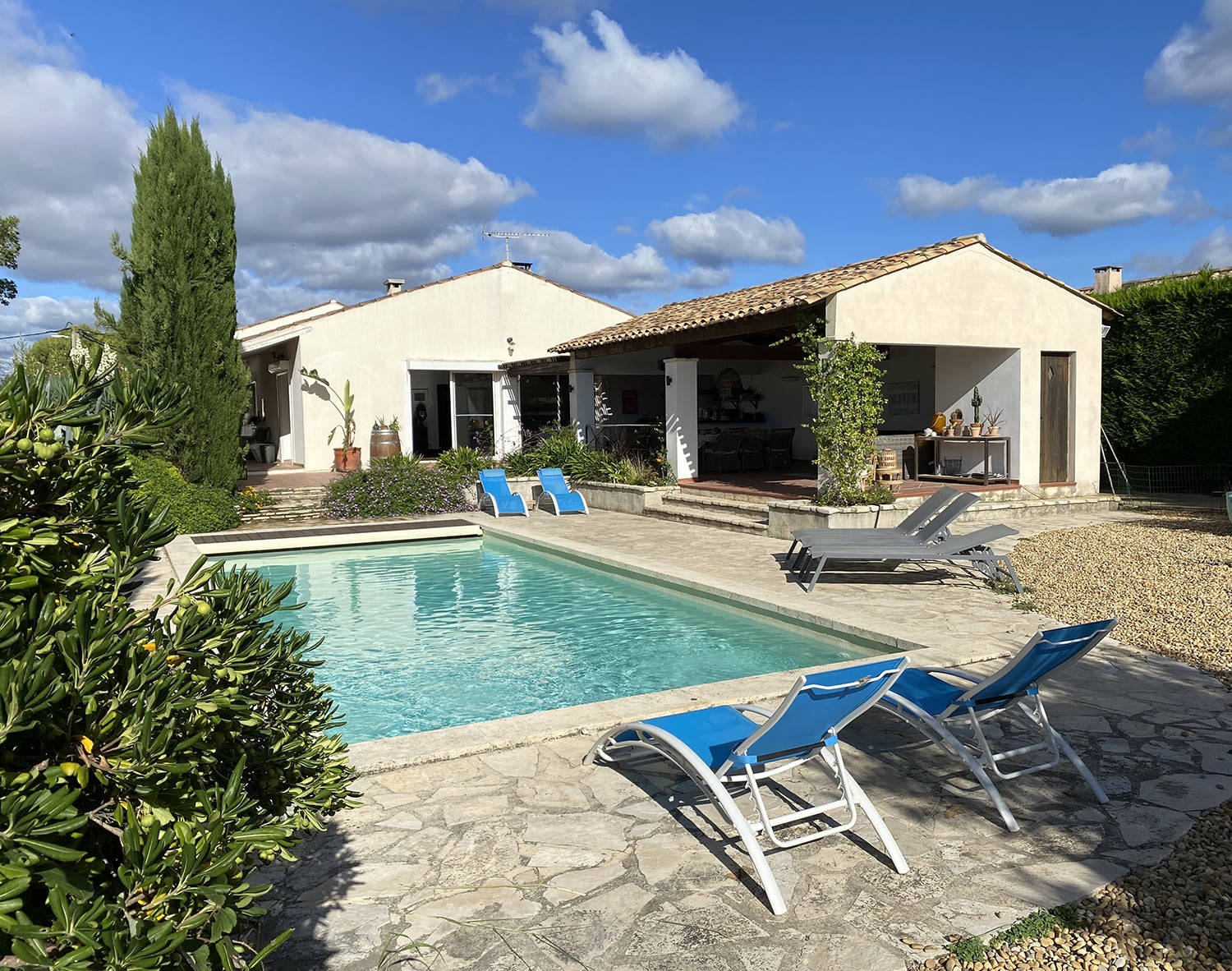 Location de Maison avec Piscine : Vivez le Luxe de l’Eau chez Vous
