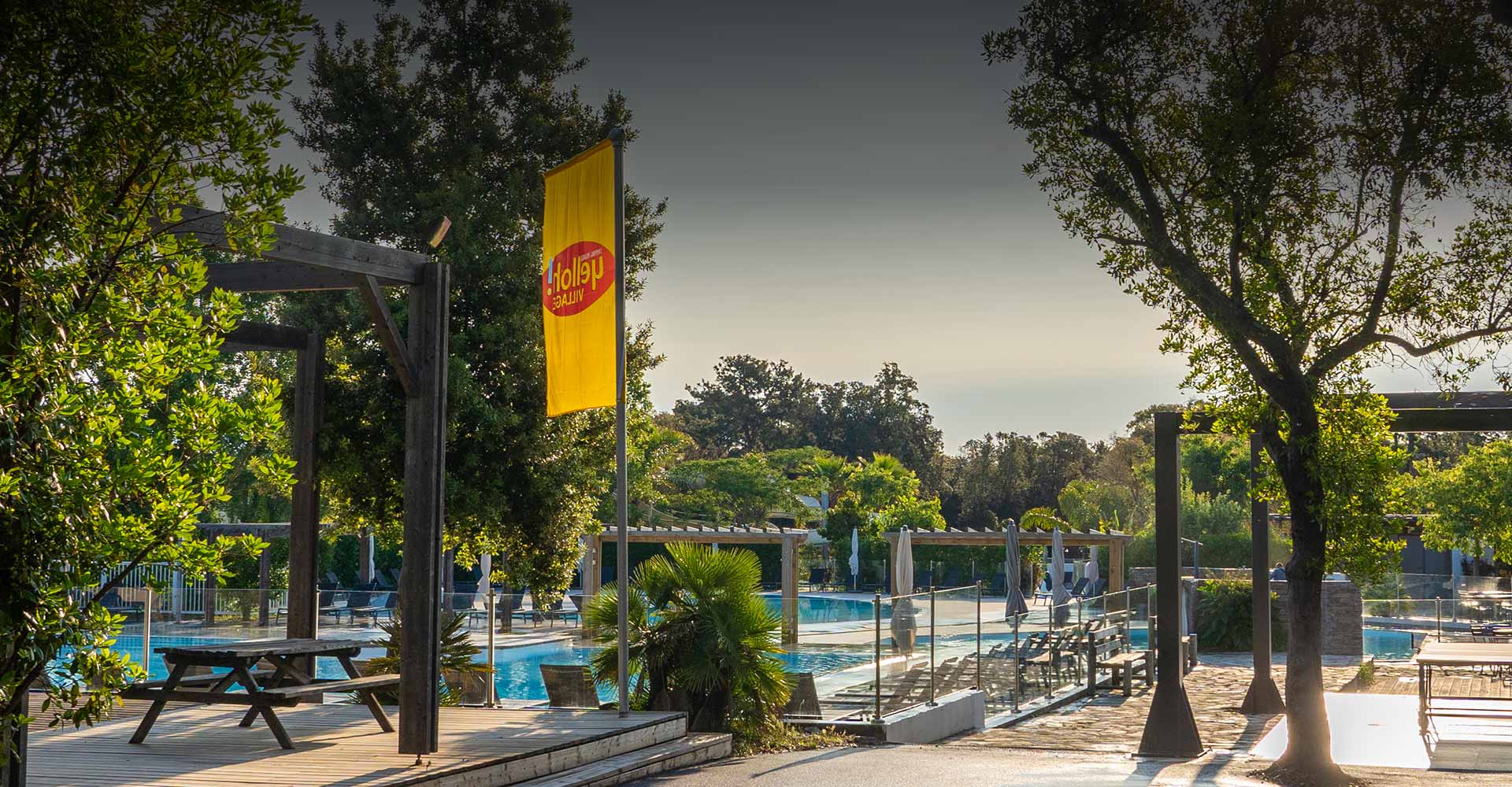 Découvrez l&rsquo;Expérience Unique du Camping Yelloh Village en Pleine Nature