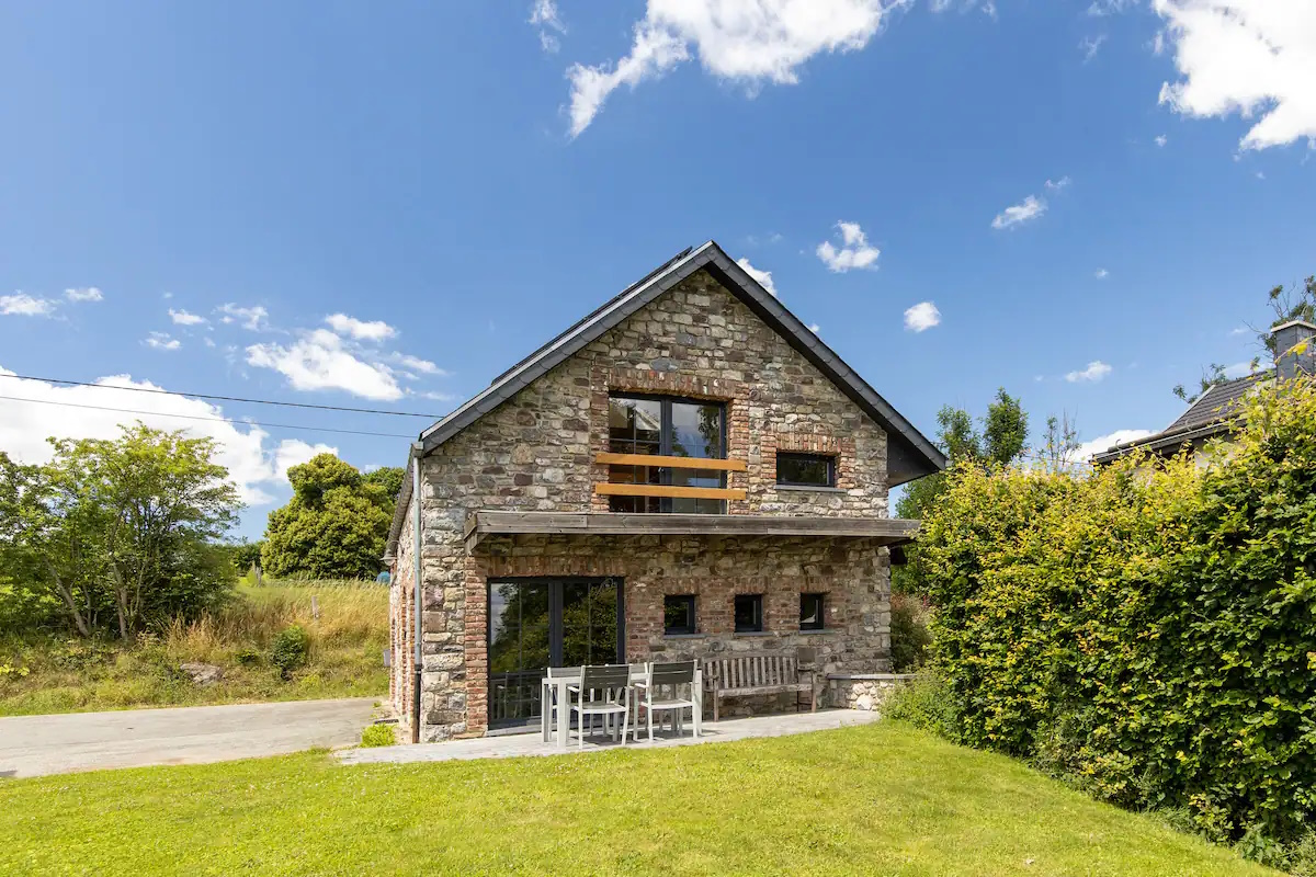 Louer un chalet dans les Ardennes belges : nature, détente et évasion