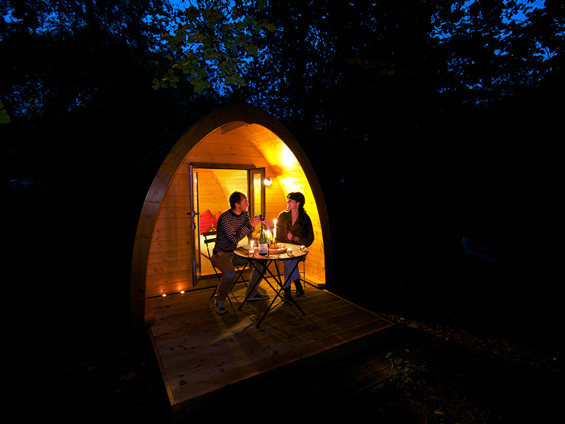 Nuit insolite en amoureux : nos idées pour une escapade romantique inoubliable
